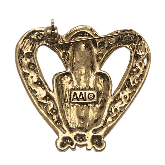 VINTAGE Angel Over Your Heart Brooch / Pin by AAI - Picture 2 of 2